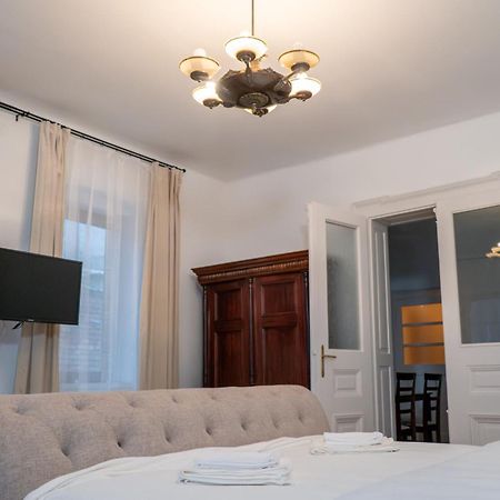 Casa Puscariu Apartman Brassó Kültér fotó