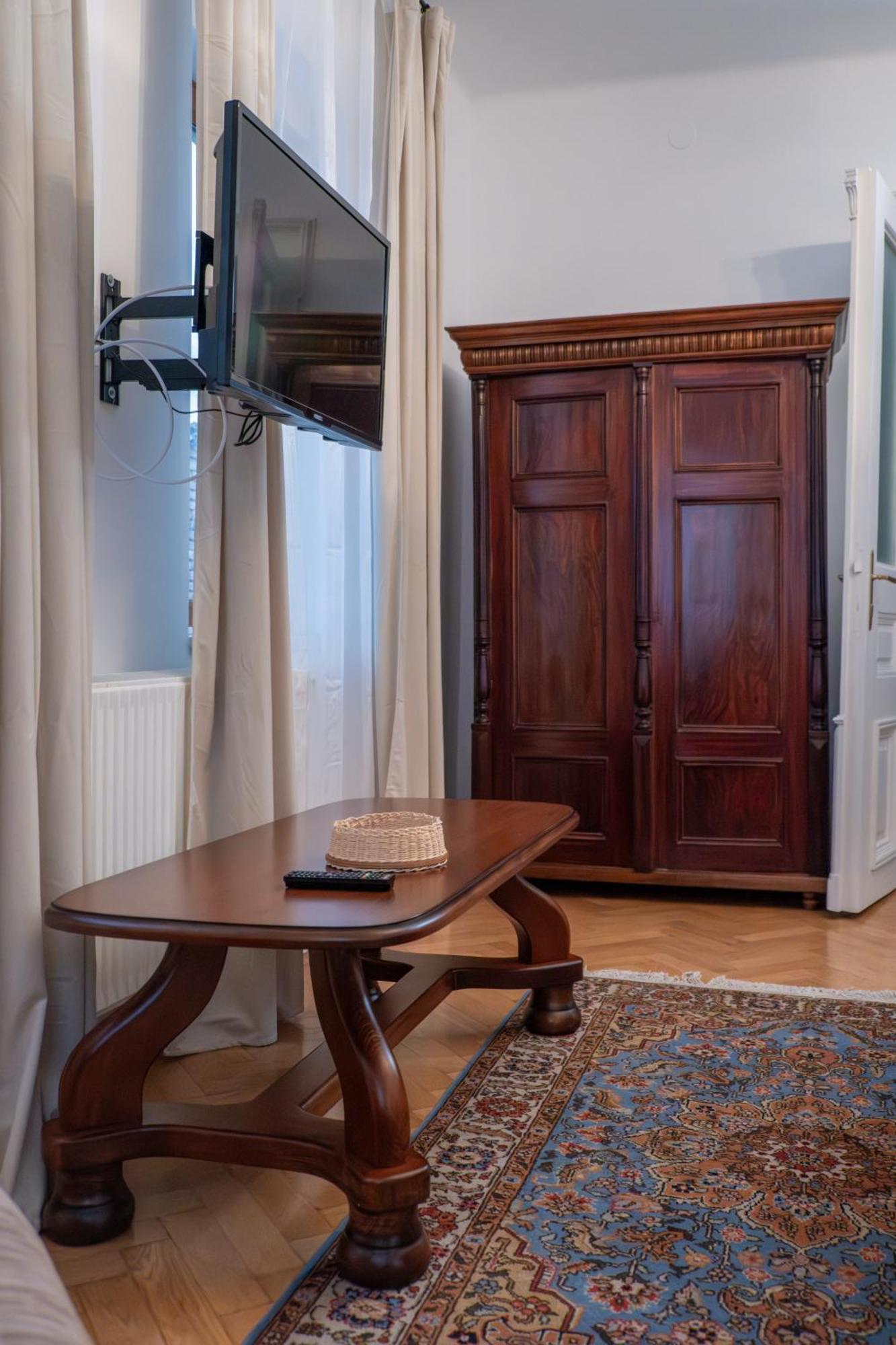 Casa Puscariu Apartman Brassó Kültér fotó