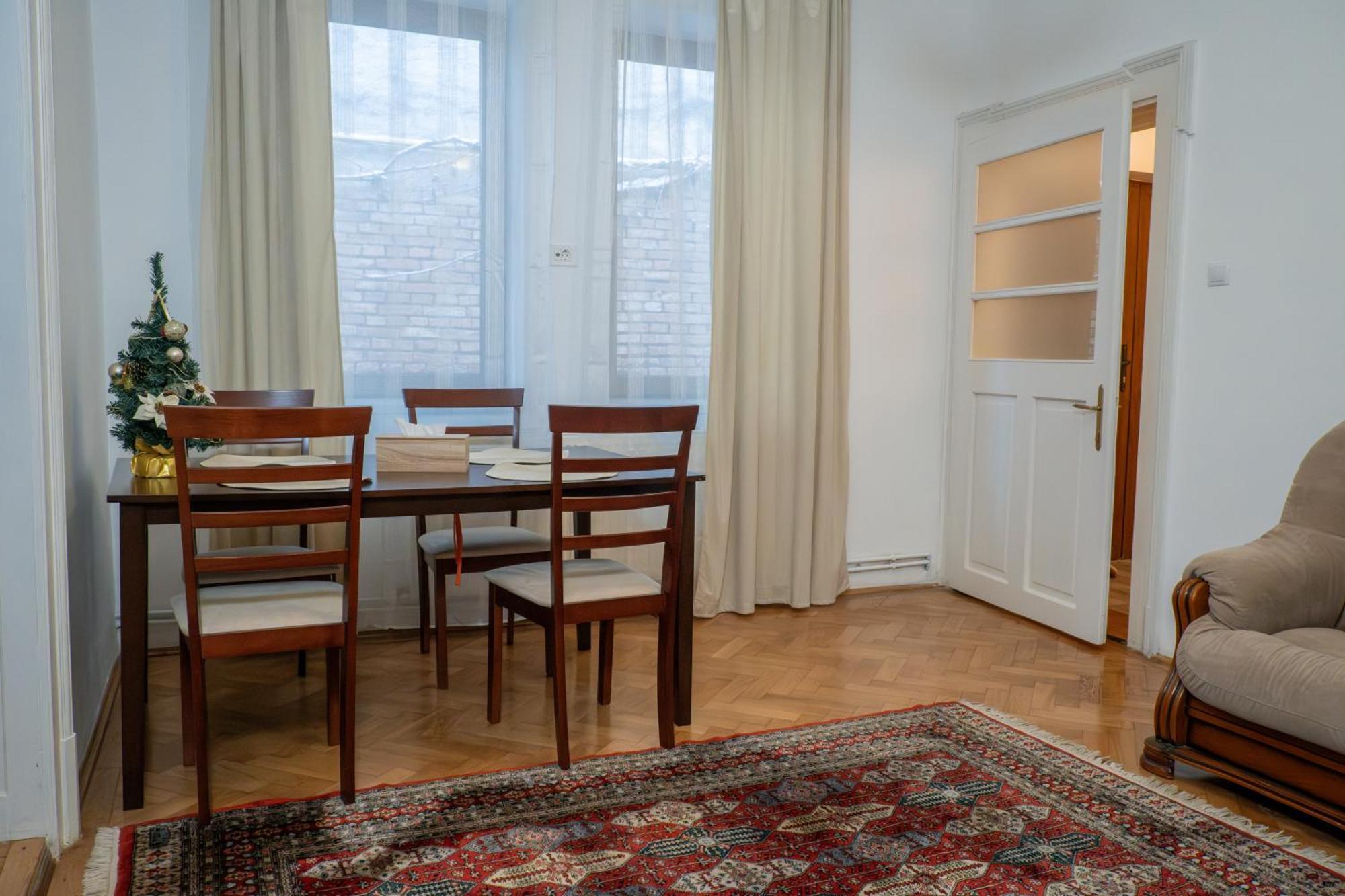 Casa Puscariu Apartman Brassó Kültér fotó