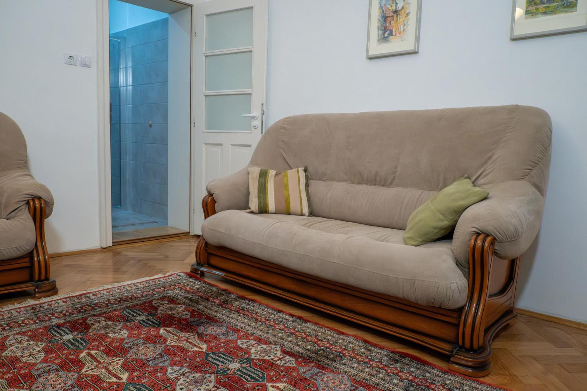 Casa Puscariu Apartman Brassó Kültér fotó