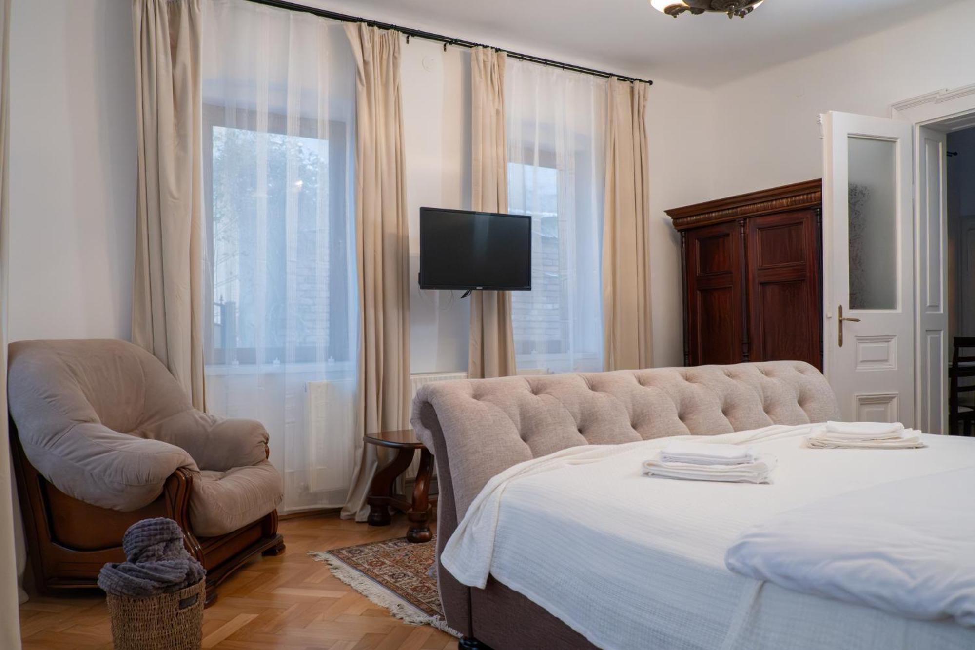 Casa Puscariu Apartman Brassó Kültér fotó