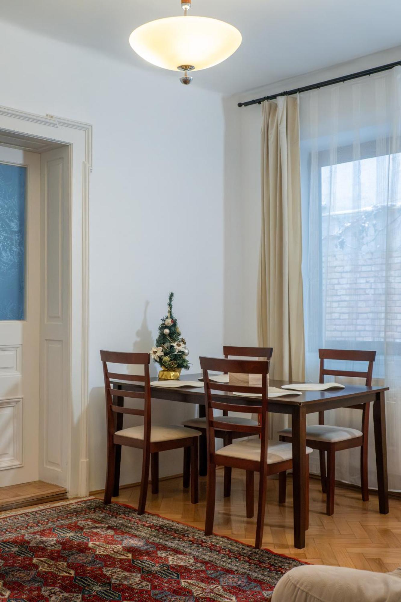 Casa Puscariu Apartman Brassó Kültér fotó